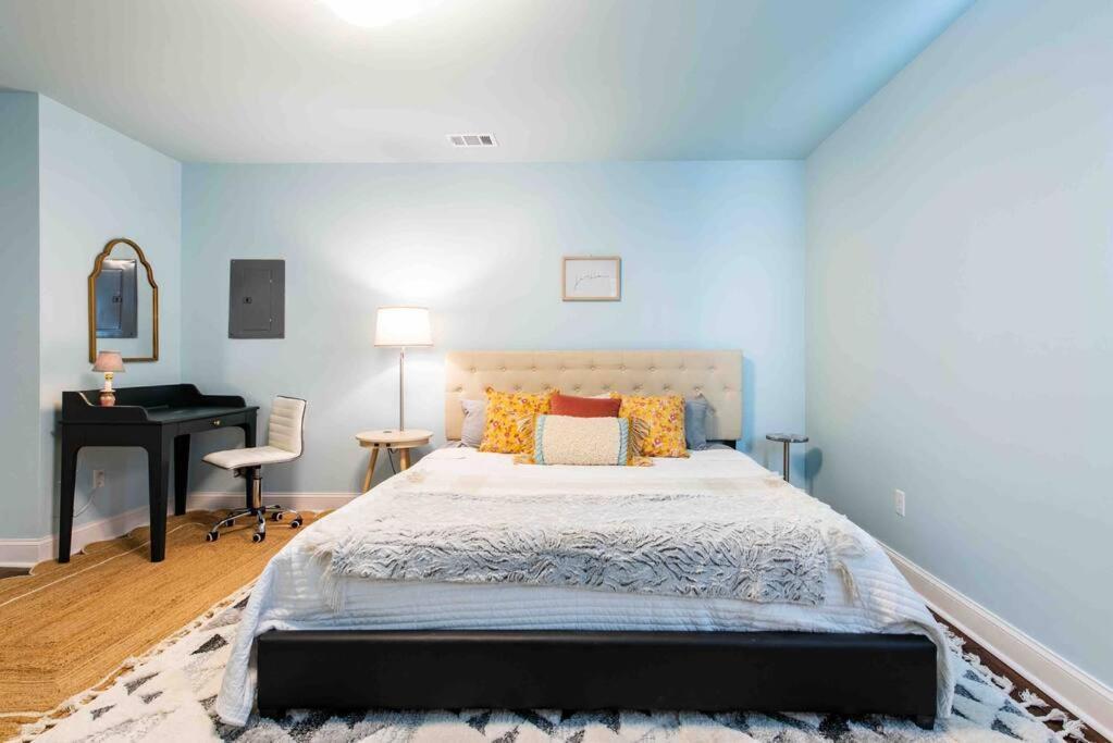 Apartment Blue, You're My Boy Germantown 1 Bedroom
