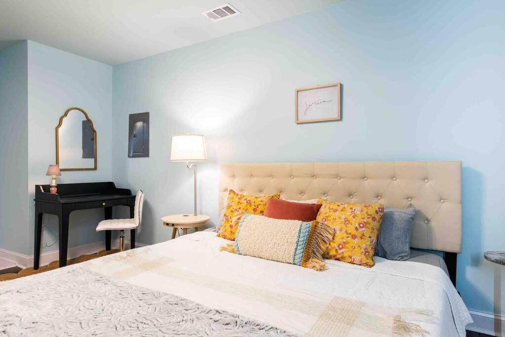 Blue, You're My Boy Germantown 1 Bedroom