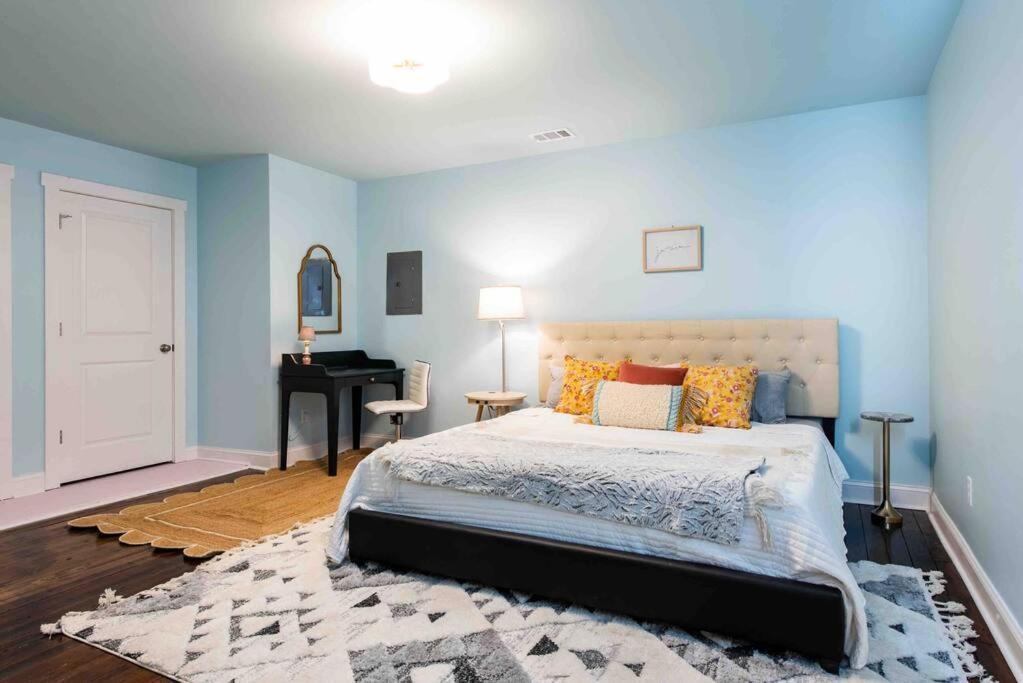 Apartment Blue, You're My Boy Germantown 1 Bedroom